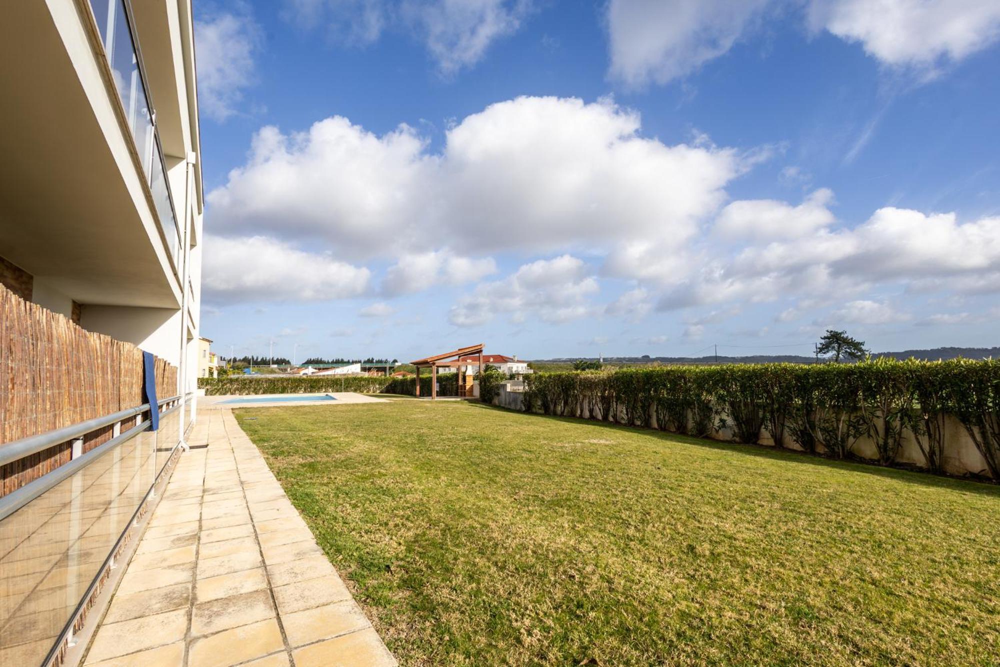 Carmen - Vista Para O Jardim São Martinho do Porto Exterior photo